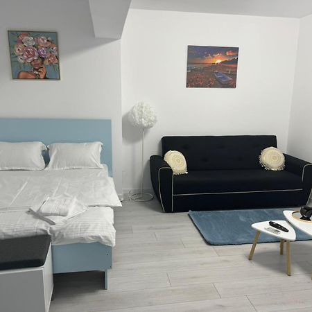 The Moon View Apartman Bukarest Kültér fotó