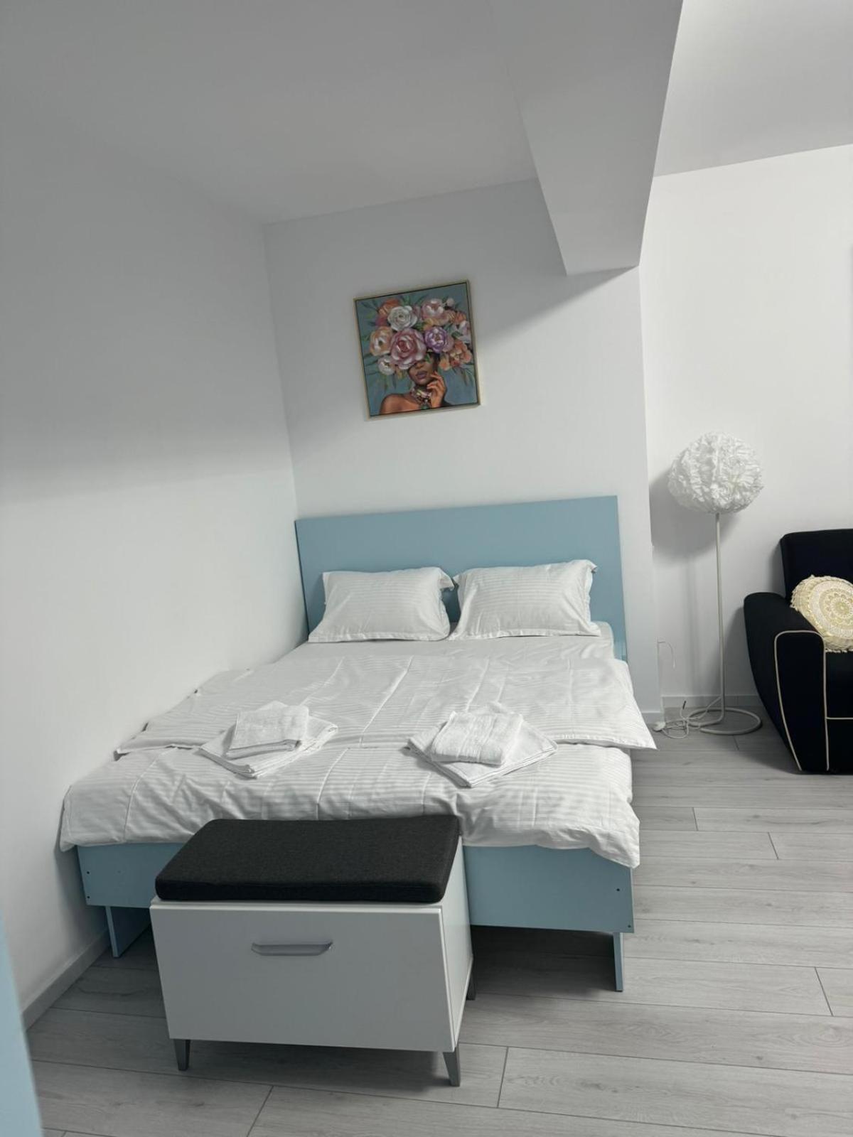 The Moon View Apartman Bukarest Kültér fotó